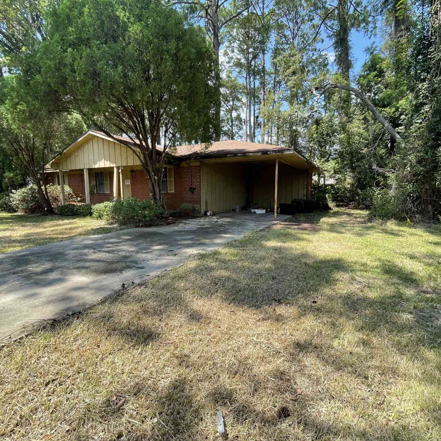 Homes For Sale - 223 Suburban Drive<br/> Brunswick, GA 31520