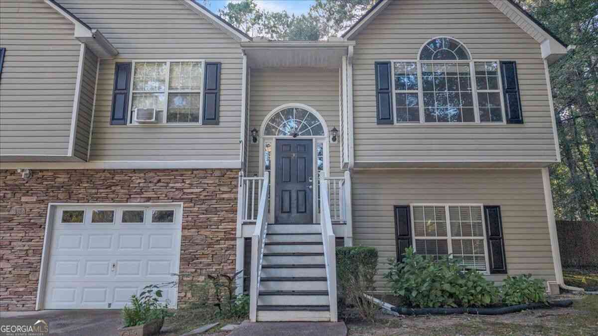Homes For Sale - 321 Four Oaks Drive<br/> Powder Springs, GA 30127