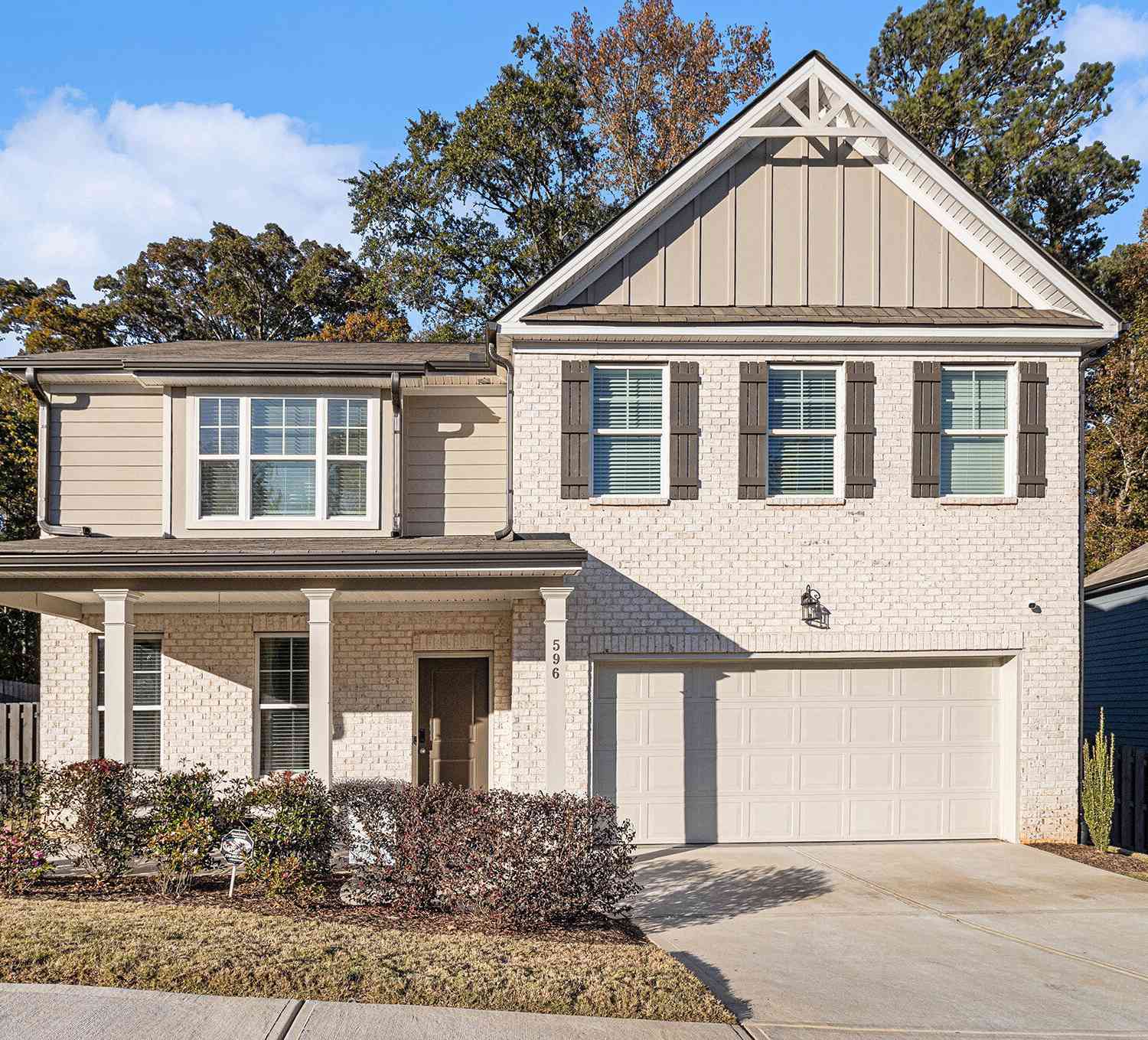 Homes For Sale - 596 River Garden Drive SE<br/> Atlanta, GA 30354
