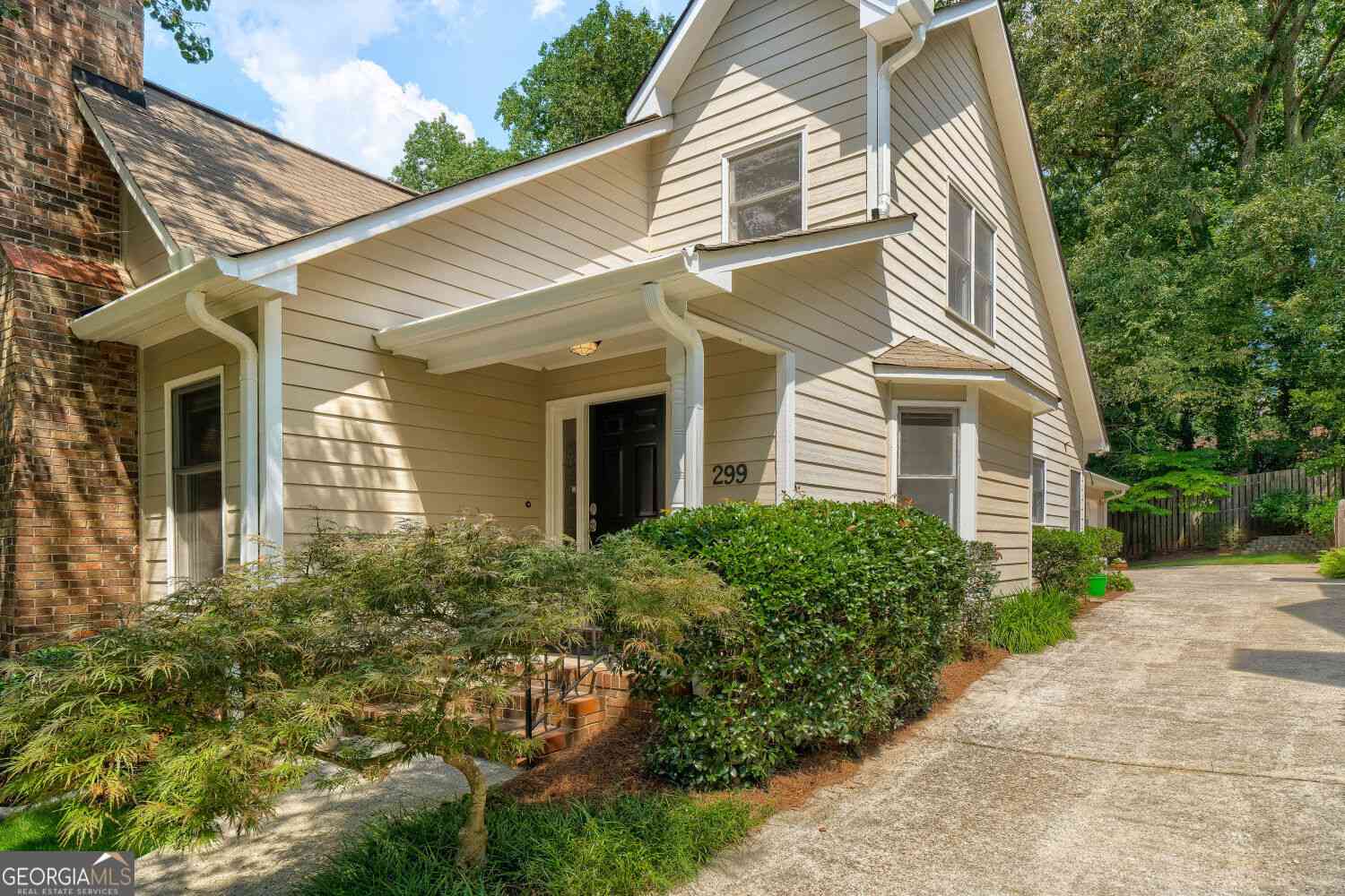 Homes For Sale - 299 Somerlane Place<br/> Dekalb County, Avondale Estates, GA 30002