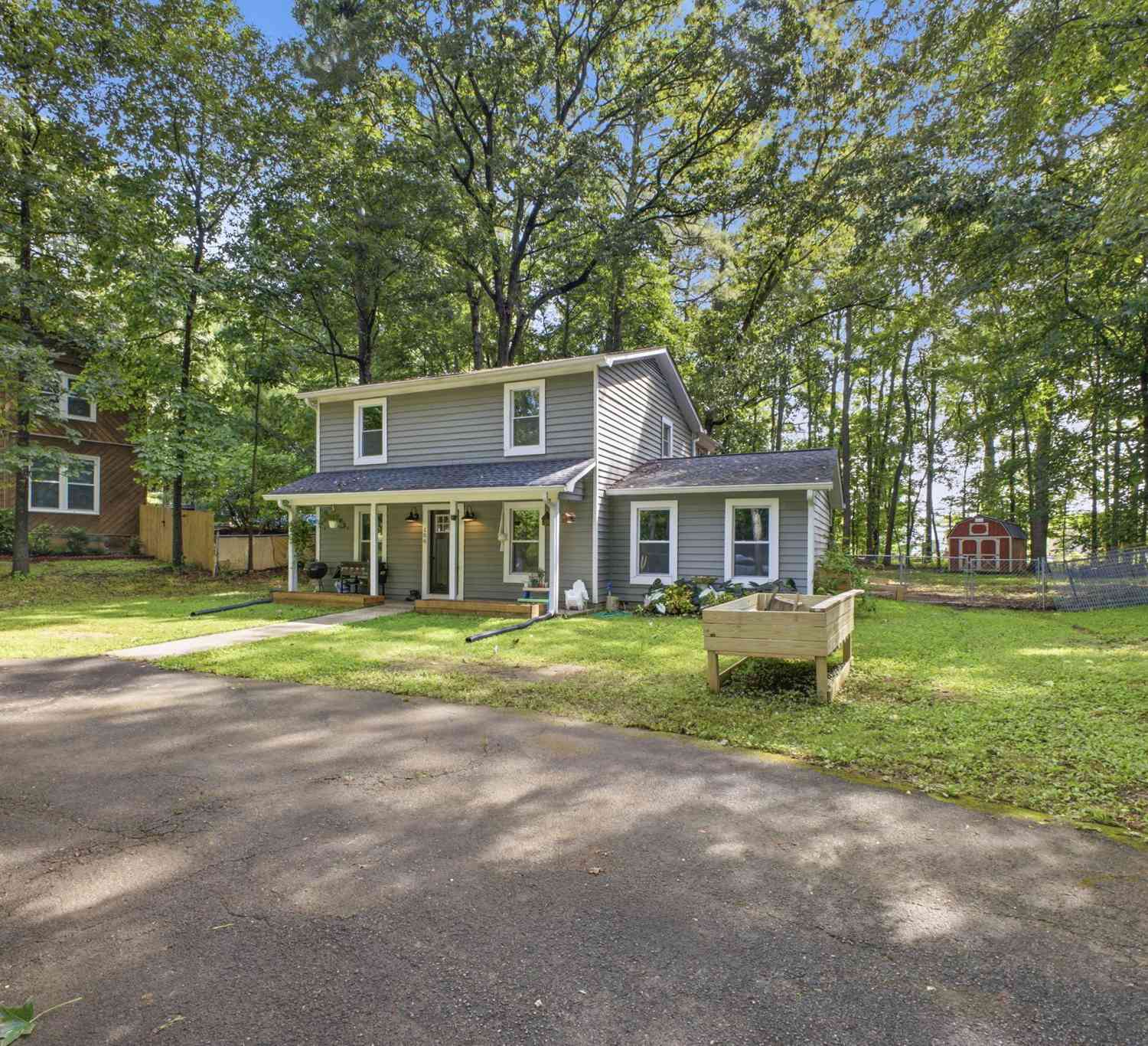 Homes For Sale - 106 Northside Drive<br/> Calhoun, GA 30701