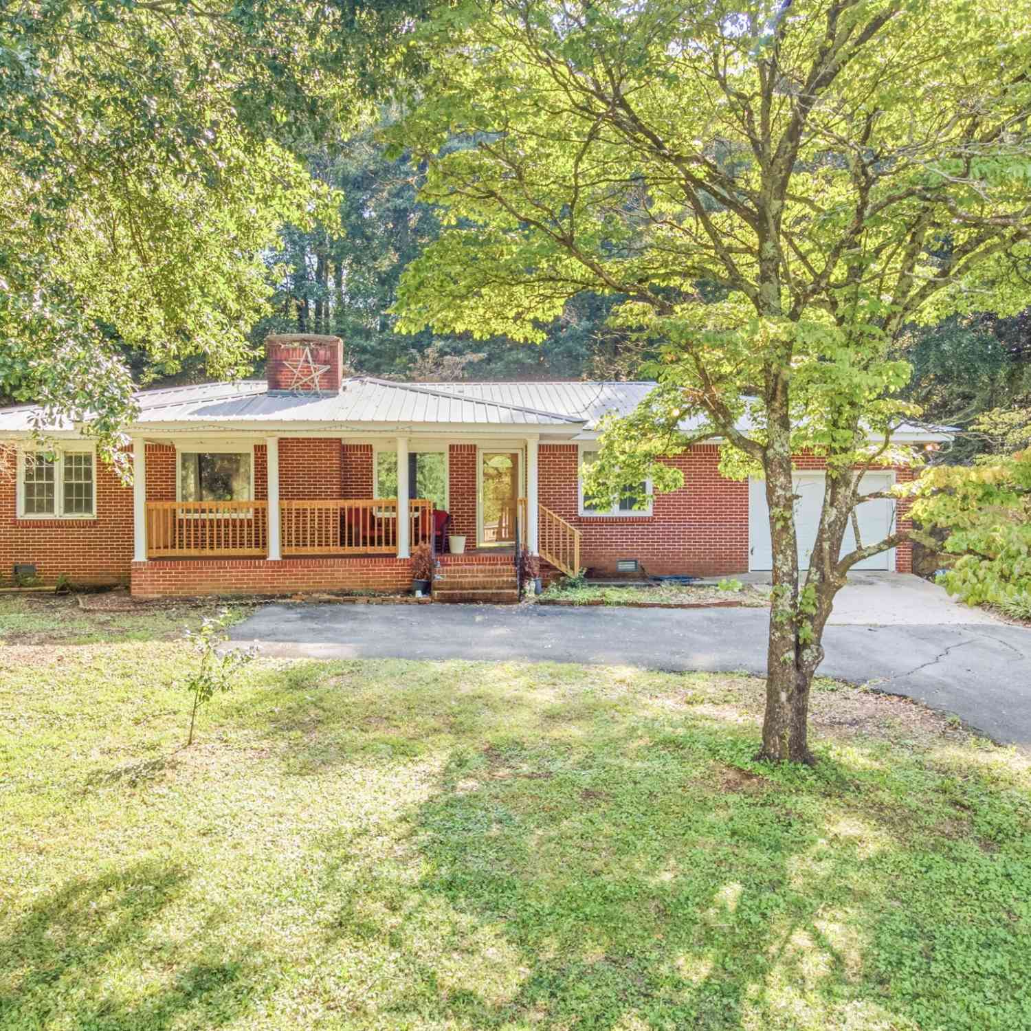 Homes For Sale - 521 Mcdaniel Station Road SW<br/> Calhoun, GA 30701