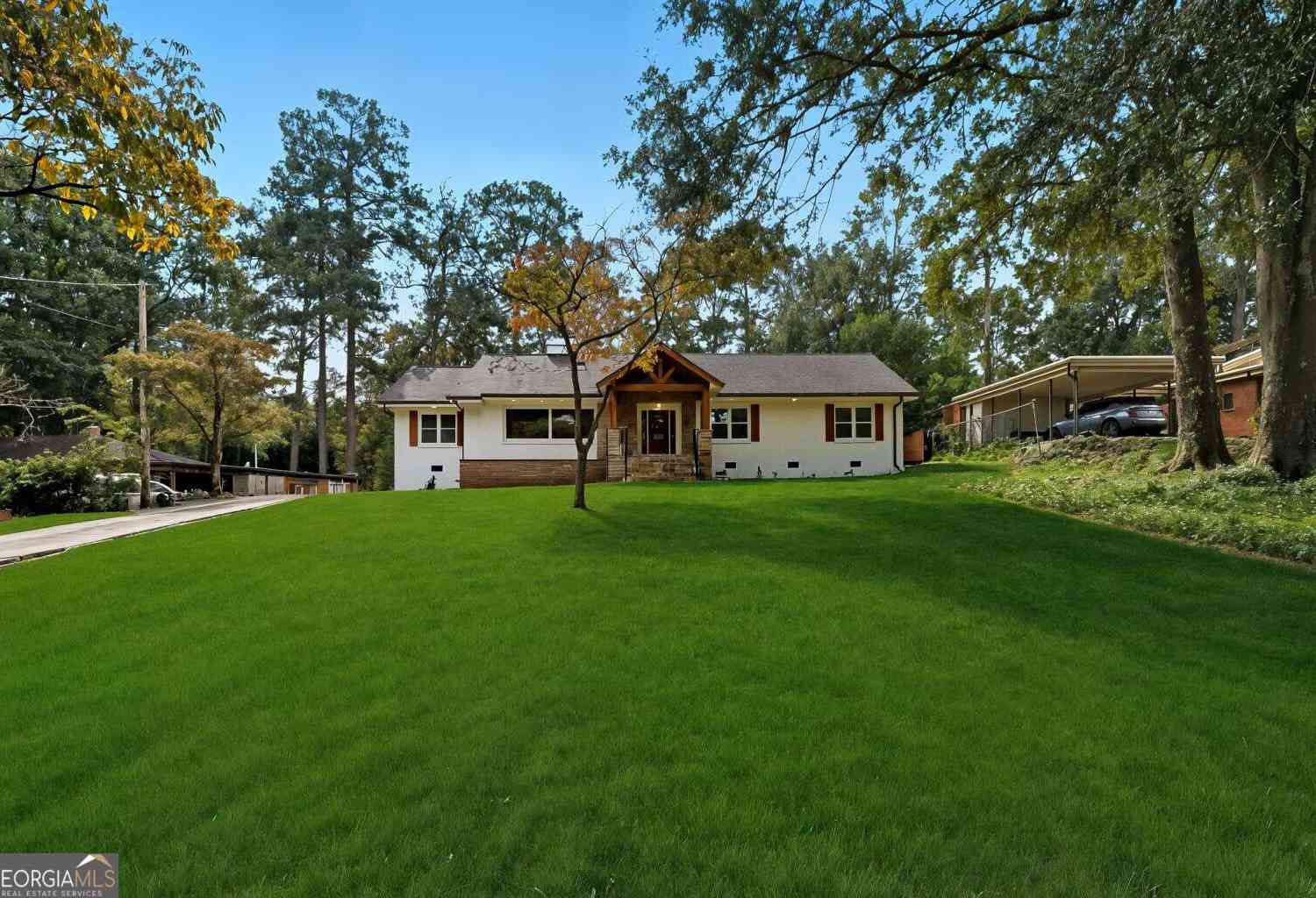 Homes For Sale - 2304 Rugby Lane<br/> College Park, GA 30337