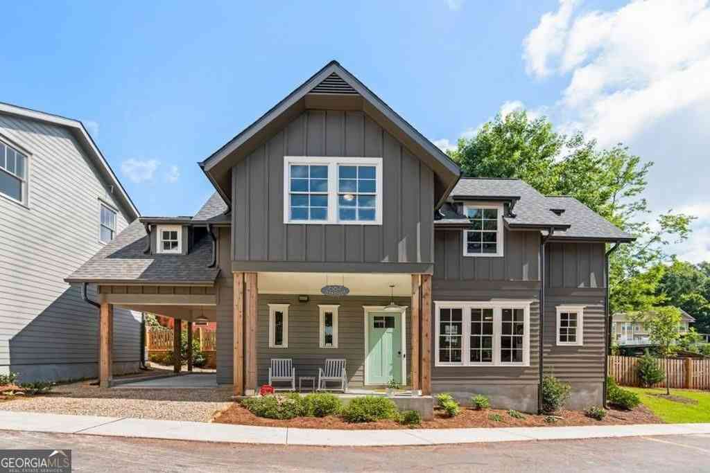 Homes For Sale - 667 Juneberry Lane SE<br/> Atlanta, GA 30316