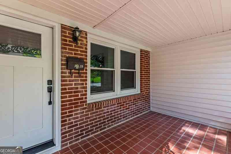 Homes For Sale - 25 Lakeshore Drive<br/> Dekalb County, Avondale Estates, GA 30002