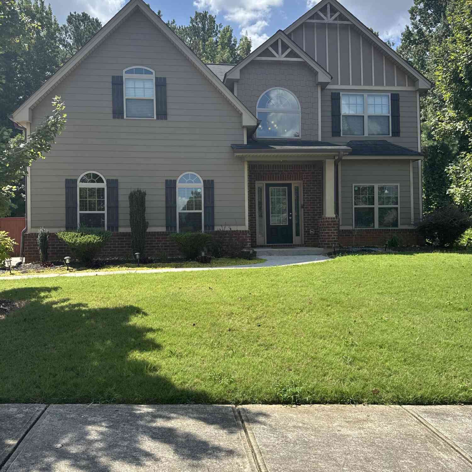 Homes For Sale - 2948 Village Park Drive E<br/> Ellenwood, GA 30294
