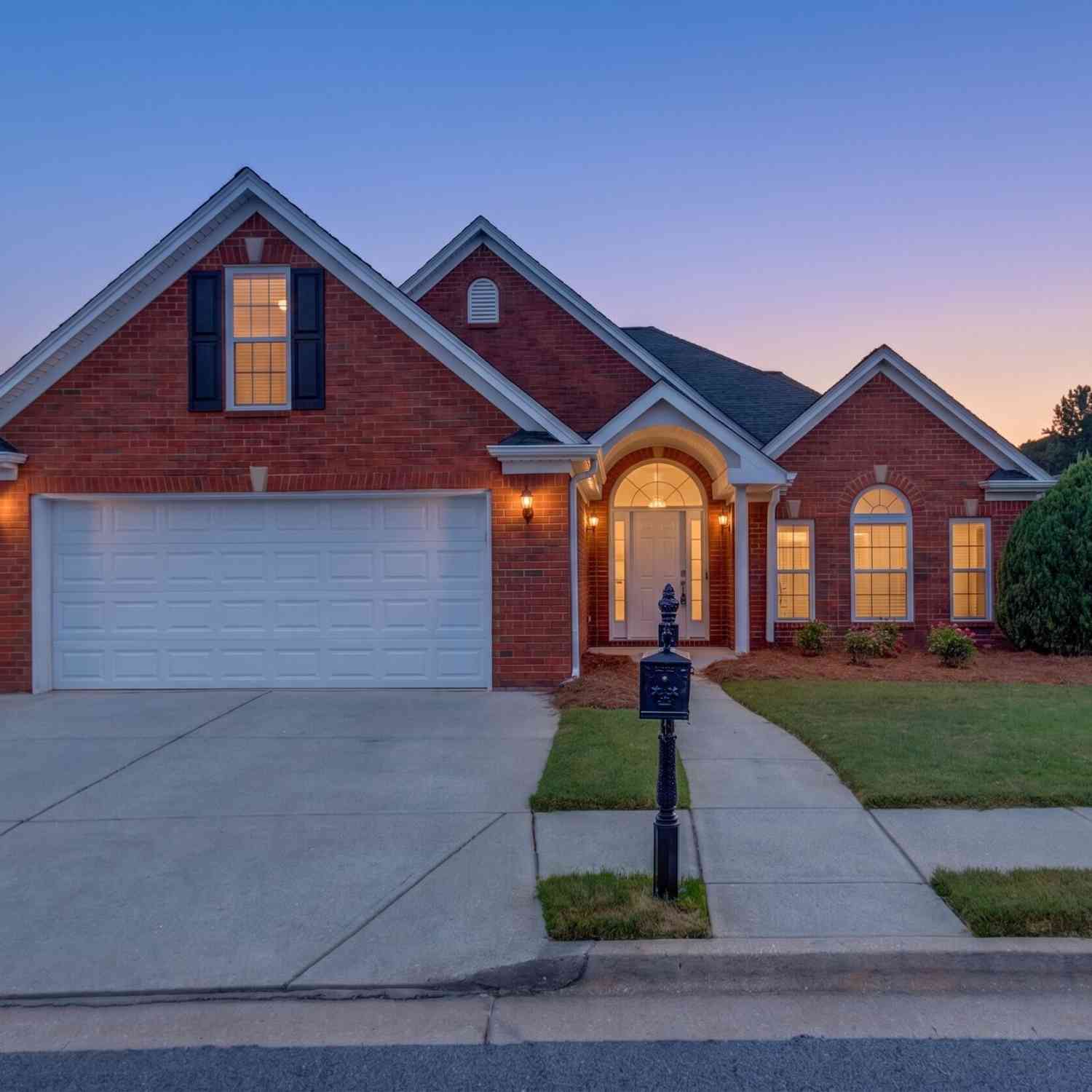 Homes For Sale - 2029 Wicker Wood Way<br/> Snellville, GA 30078
