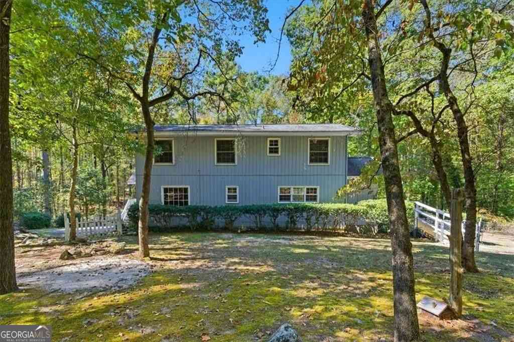 Homes For Sale - 5430 Bethlehem Road<br/> Fairburn, GA 30213