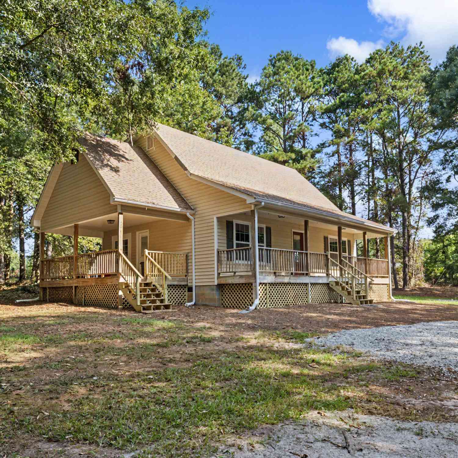 Homes For Sale - 3797 Jonathans Roost Road<br/> Williamson, GA 30292