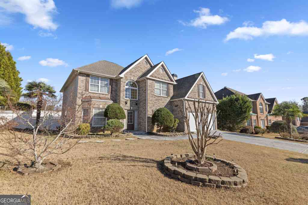 Homes For Sale - 820 Kaitlyn Drive<br/> Loganville, GA 30052
