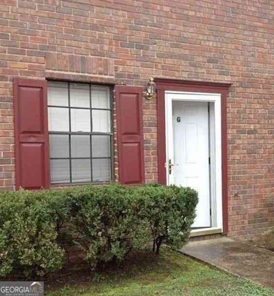 Condo For Sale - 6354 Shannon Parkway # 9 G<br/> Union City, GA 30291