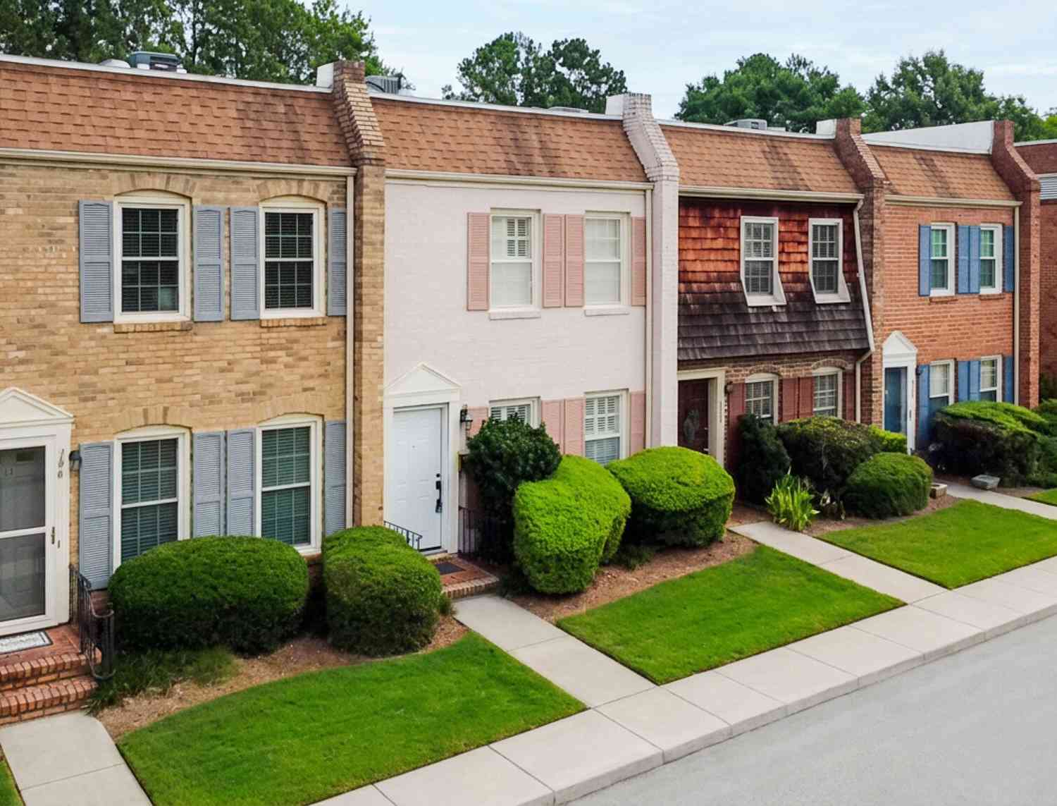 Condo For Sale - 304 Georgetown Drive #C-13<br/> Athens, GA 30605