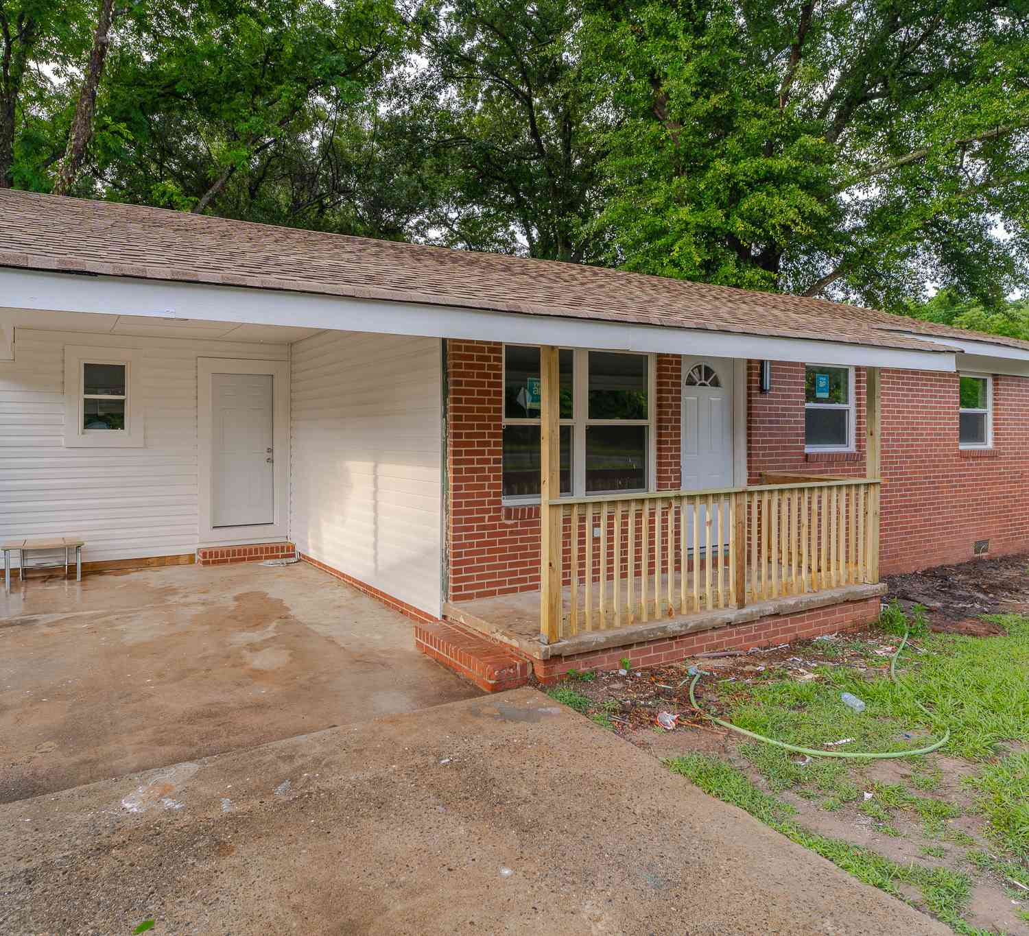 Homes For Sale - 1102 Green Street<br/> Warner Robins, GA 31093