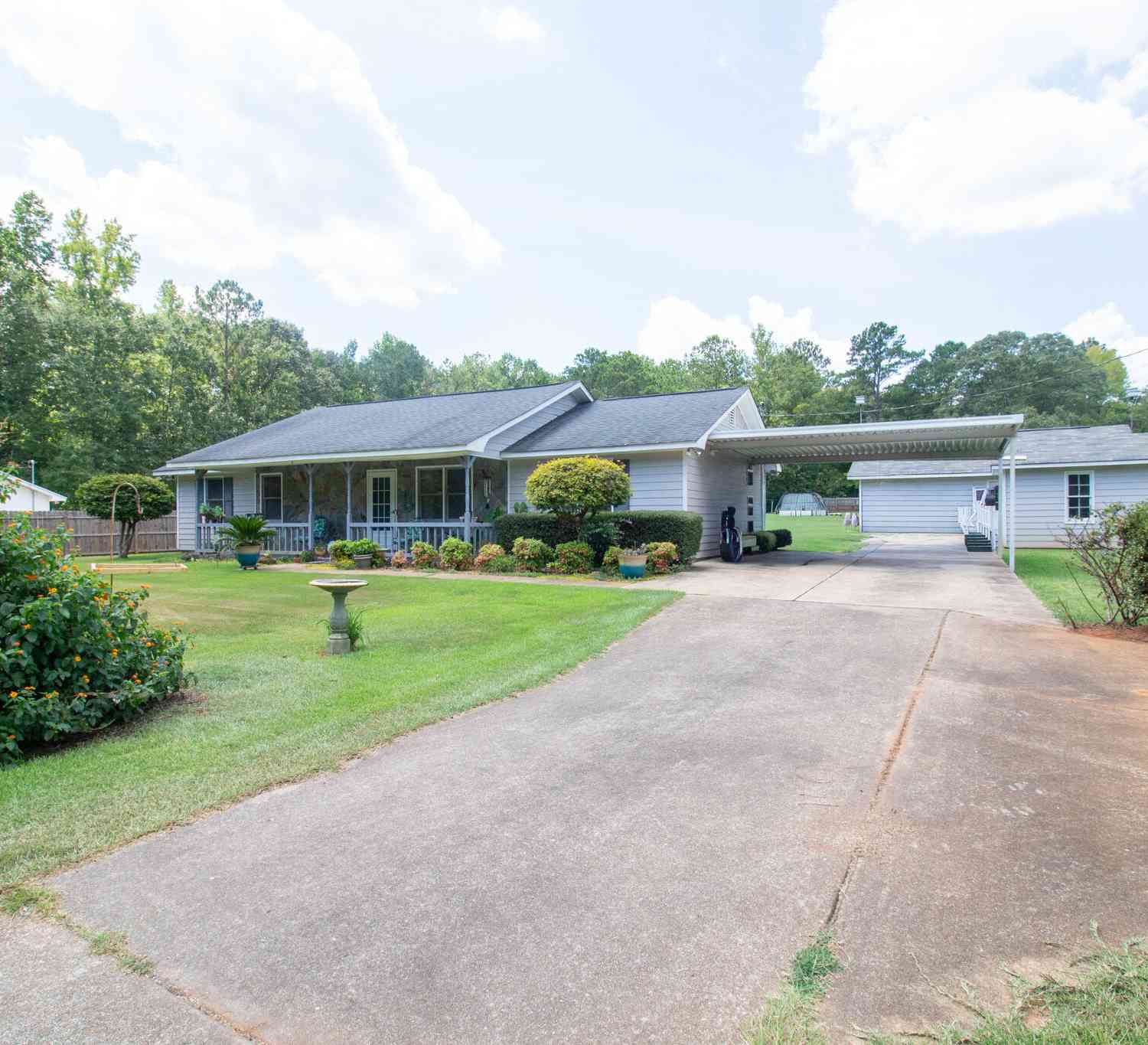 Homes For Sale - 3465 Country Road 288<br/> Five Points, AL 36855