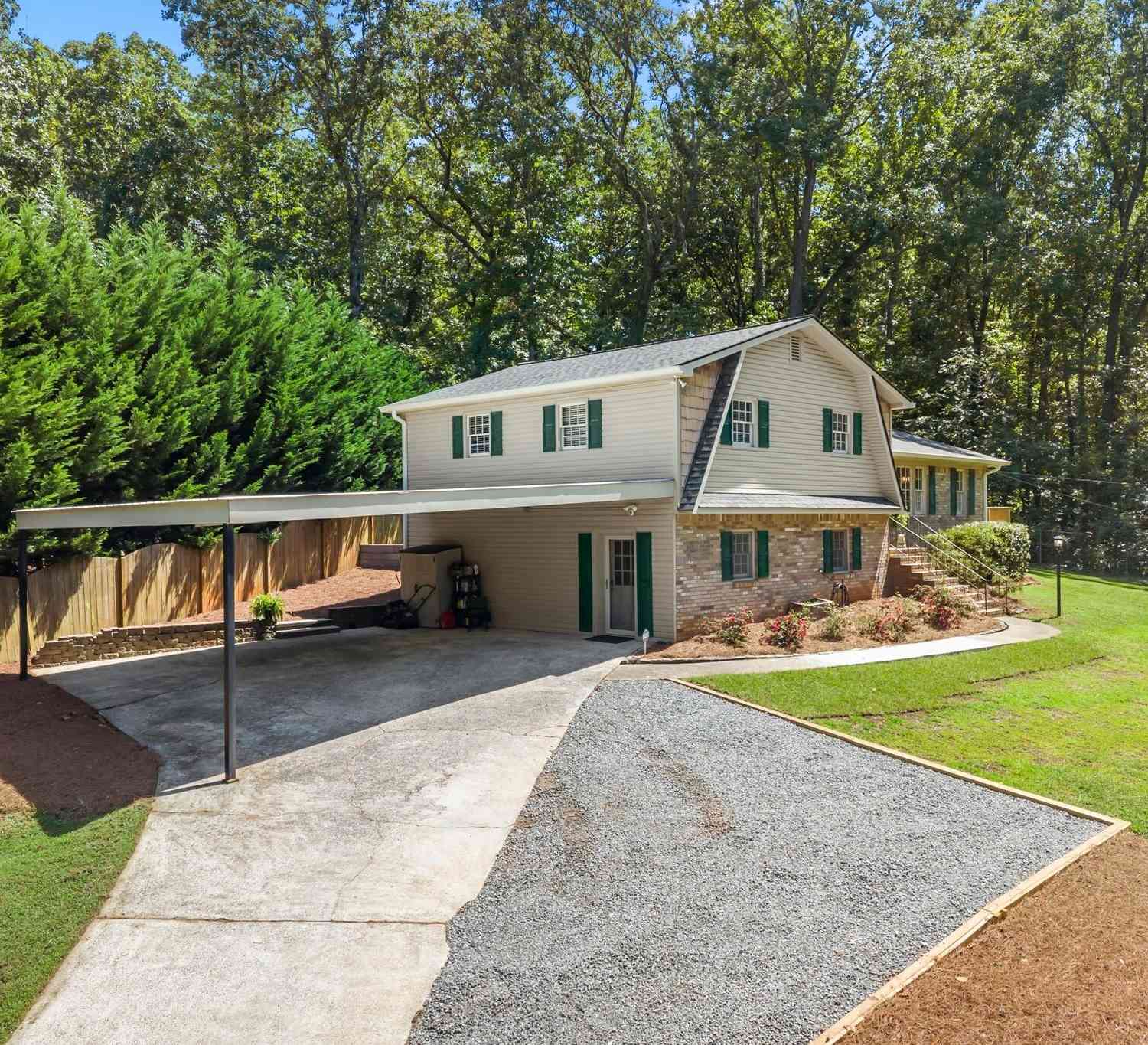 Homes For Sale - 3462 Shaw Road<br/> Marietta, GA 30066