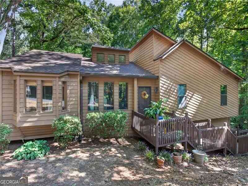 Homes For Sale - 5215 Ferry Creek Lane<br/> Acworth, GA 30102