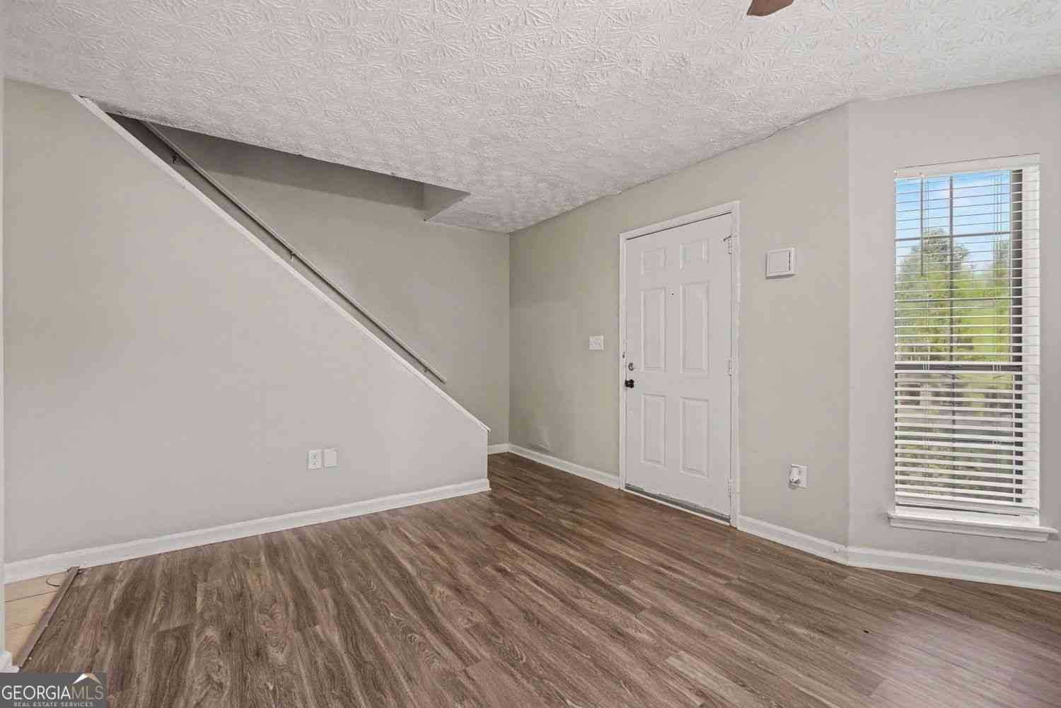 Townhouse For Sale - 3558 Hopkins Court<br/> Powder Springs, GA 30127