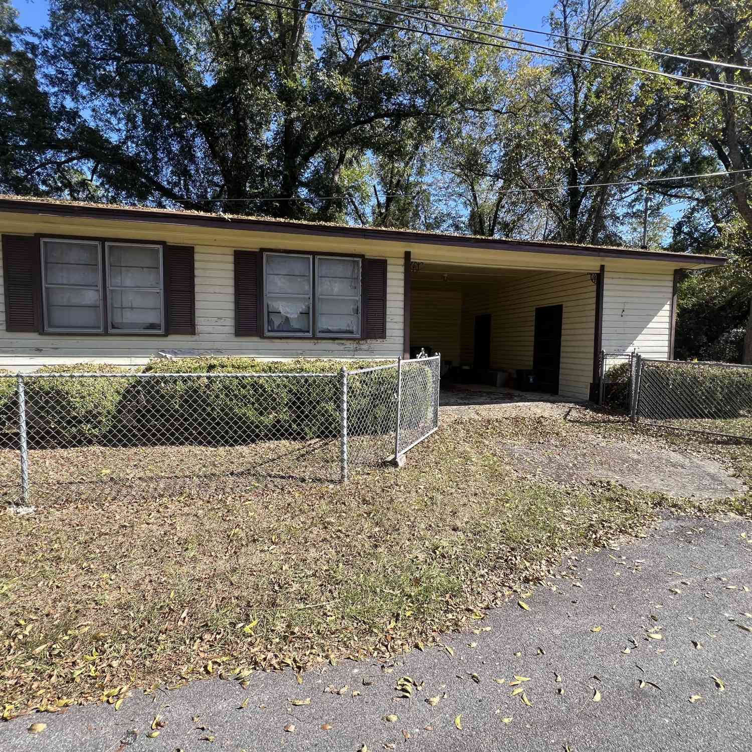 Homes For Sale - 813 W Franklin Street<br/> Sylvester, GA 31791