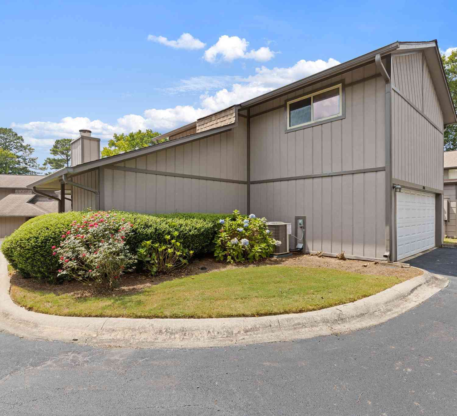 Condo For Sale - 844 Manning Villas Court SW<br/> Marietta, GA 30064