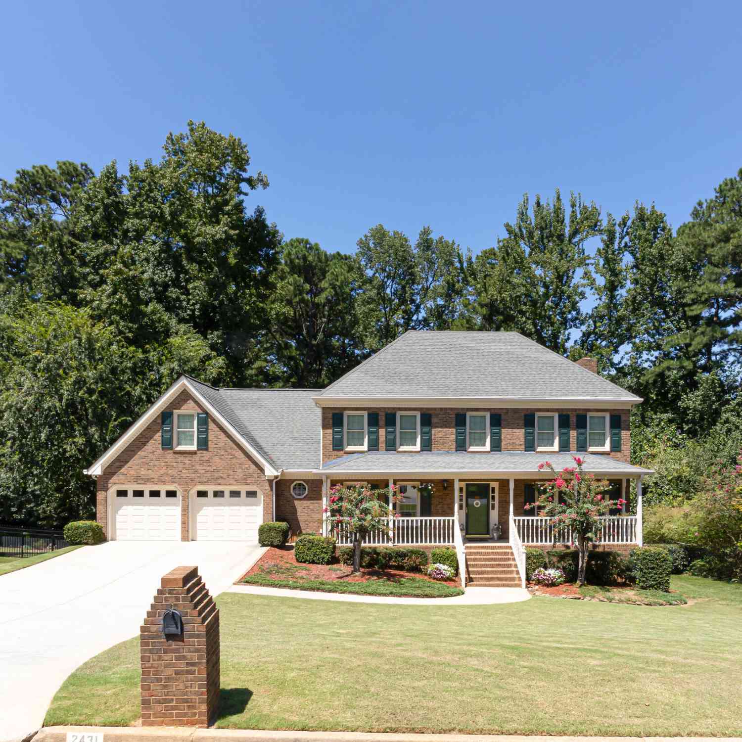 Homes For Sale - 2431 Chimney Top Lane<br/> Snellville, GA 30078