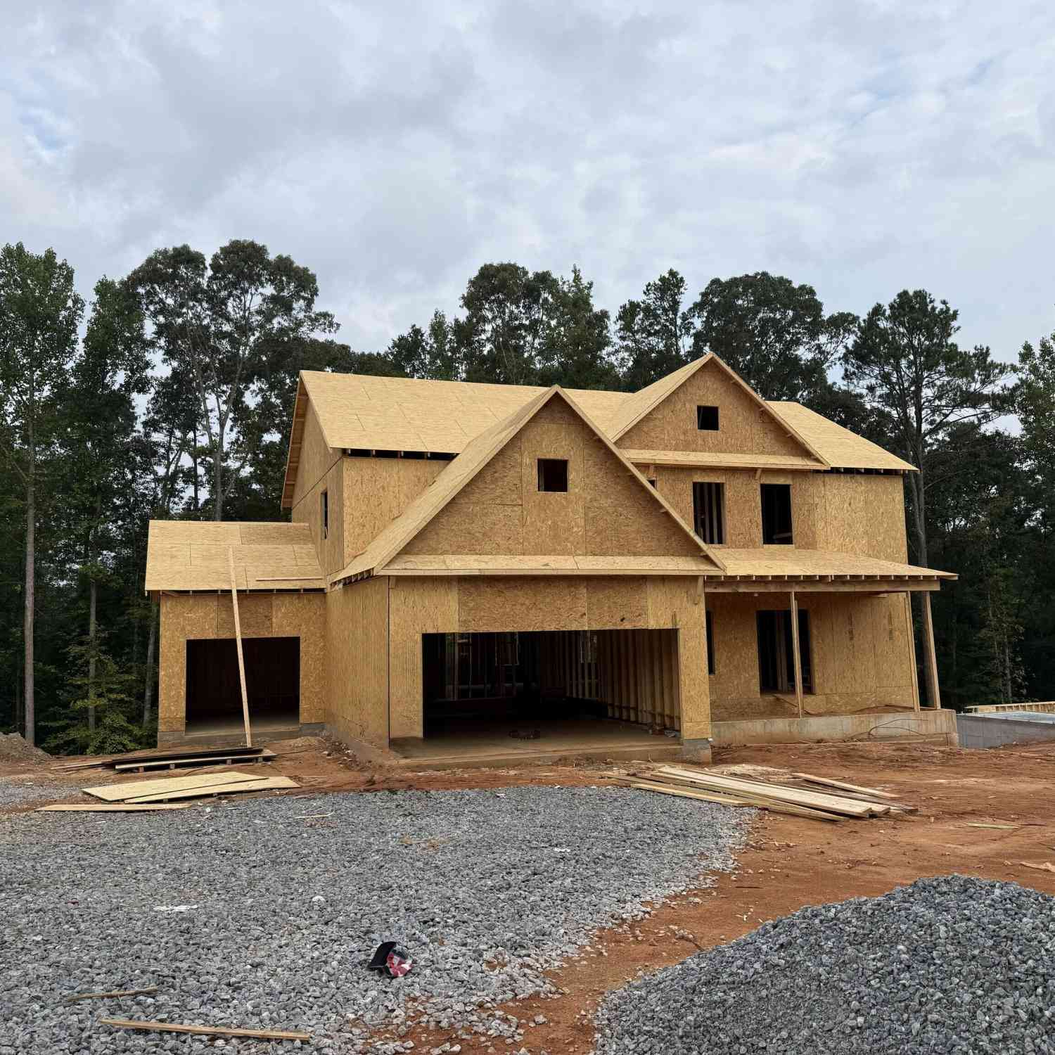 Homes For Sale - 1140 Tupelo Way<br/> Loganville, GA 30052