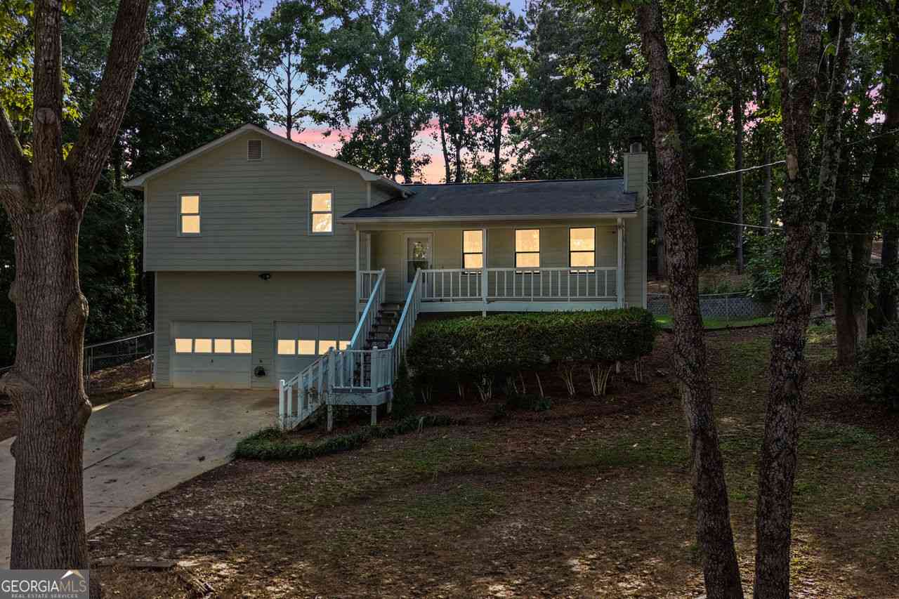 Homes For Sale - 33 Dalena Way<br/> Dallas, GA 30157