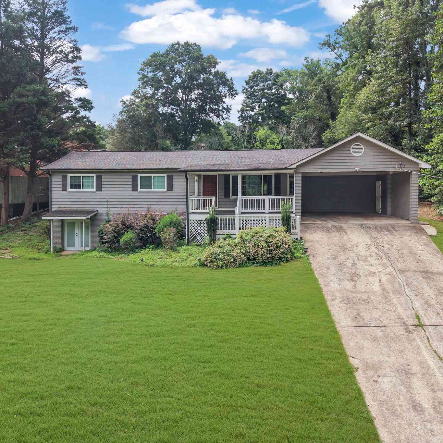Homes For Sale - 4599 Cedar Knoll Drive NE<br/> Marietta, GA 30066
