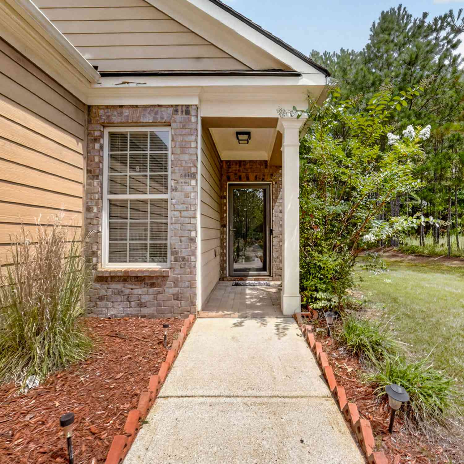 Homes For Sale - 230 River Meadow Drive<br/> Lagrange, GA 30241