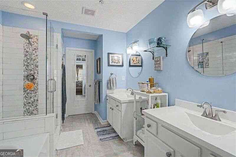 Townhouse For Sale - 151 Regent Place<br/> Woodstock, GA 30188