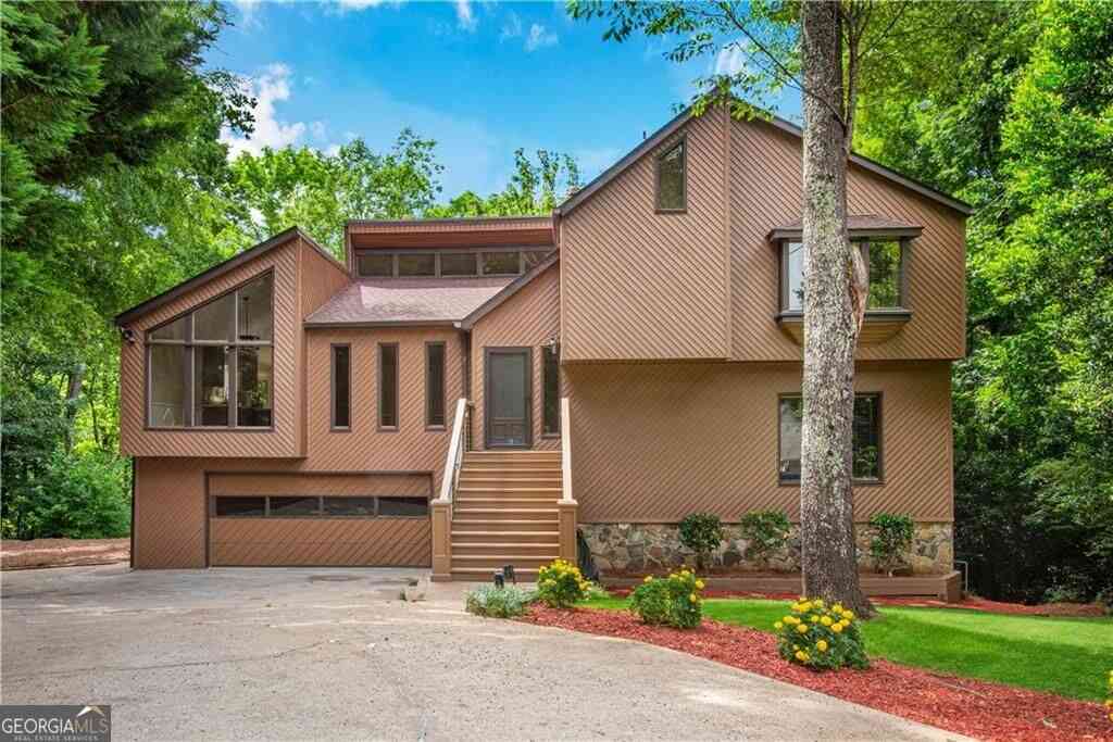 Homes For Sale - 2404 Stockton Place<br/> Marietta, GA 30066