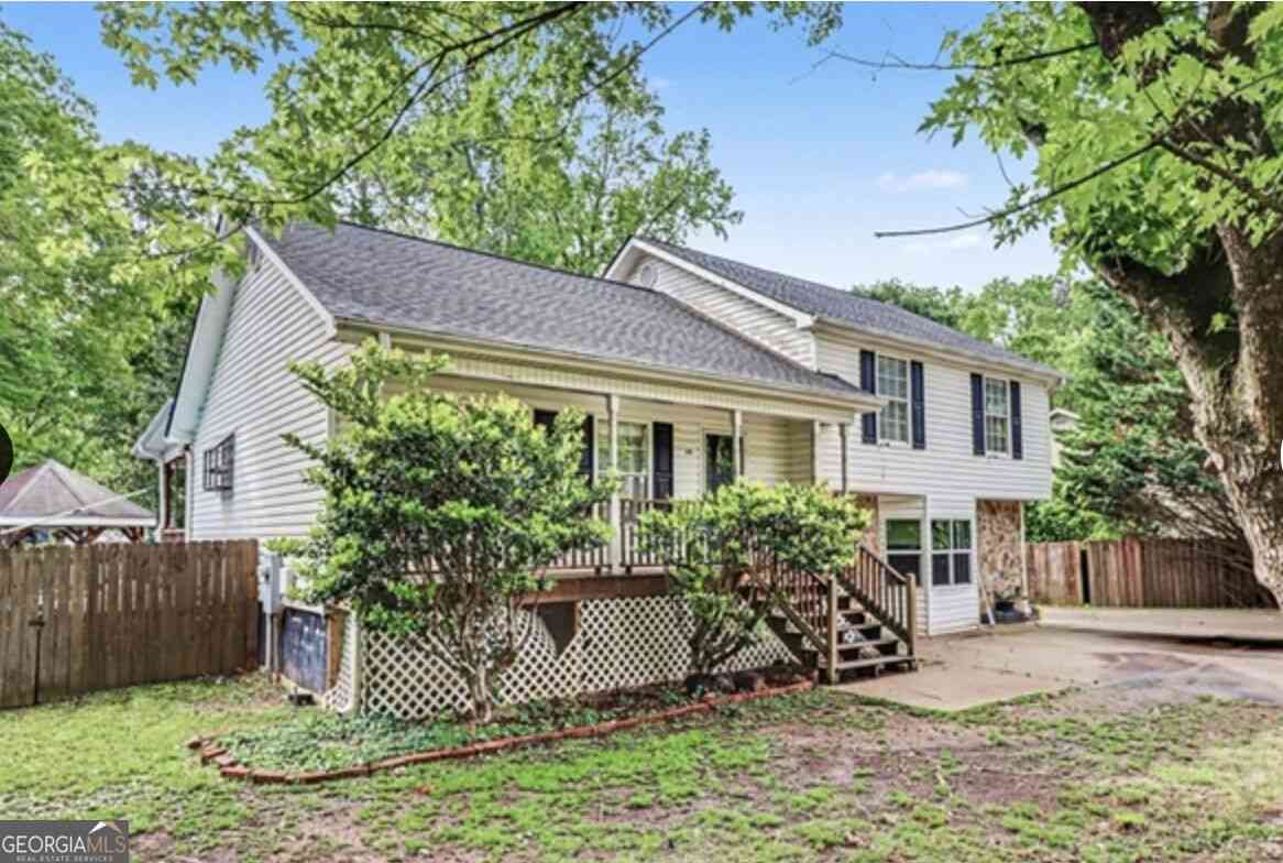 Homes For Sale - 24 NW Amberidge Drive NW<br/> Cartersville, GA 30121