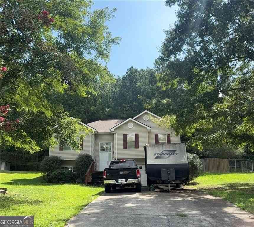 Homes For Sale - 133 Hunters Crossing SE<br/> Calhoun, GA 30701