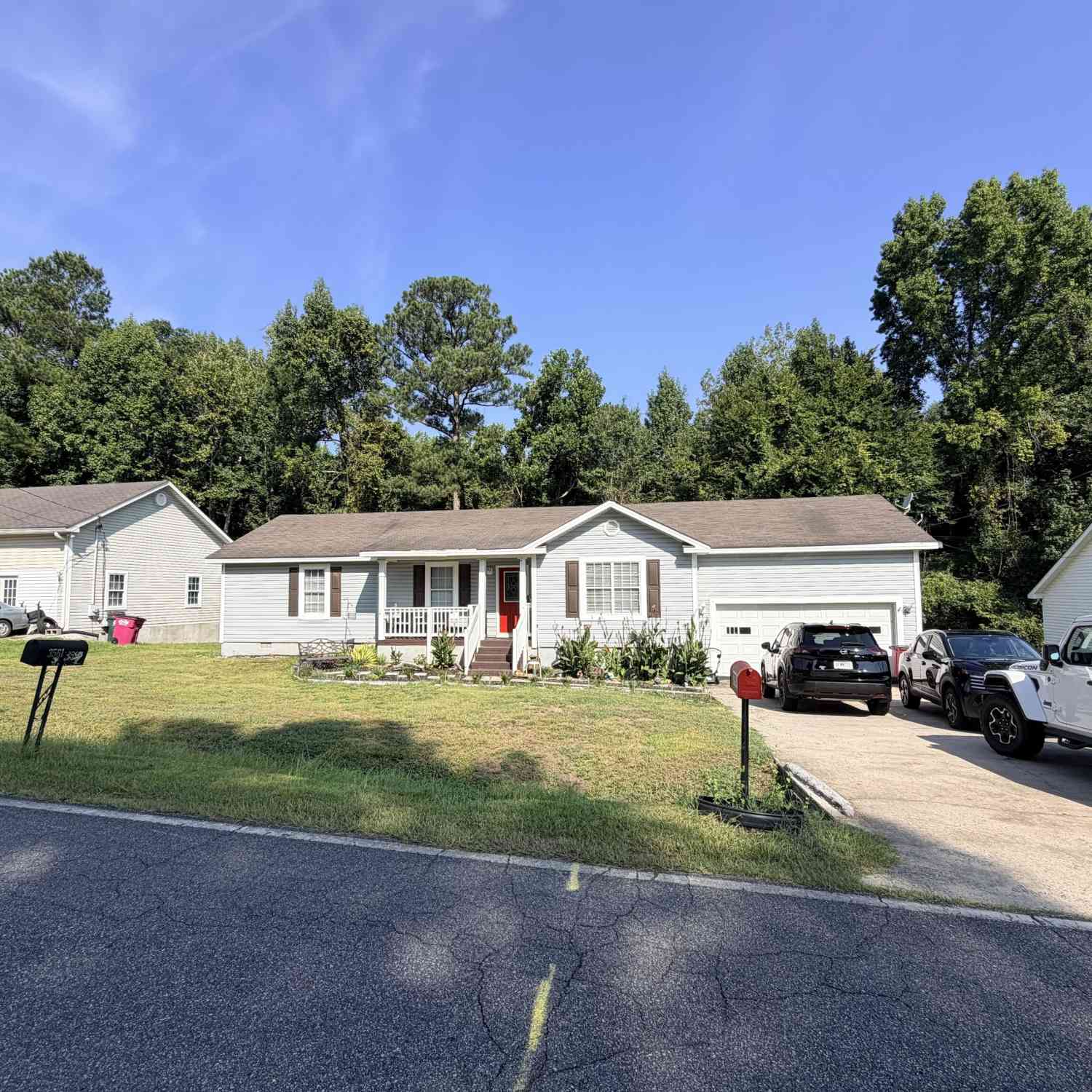 Homes For Sale - 3564 Confederate Drive<br/> Macon, GA 31211