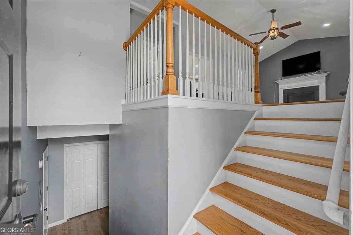 Homes For Sale - 30 Indian Hills Drive<br/> Rydal, GA 30171