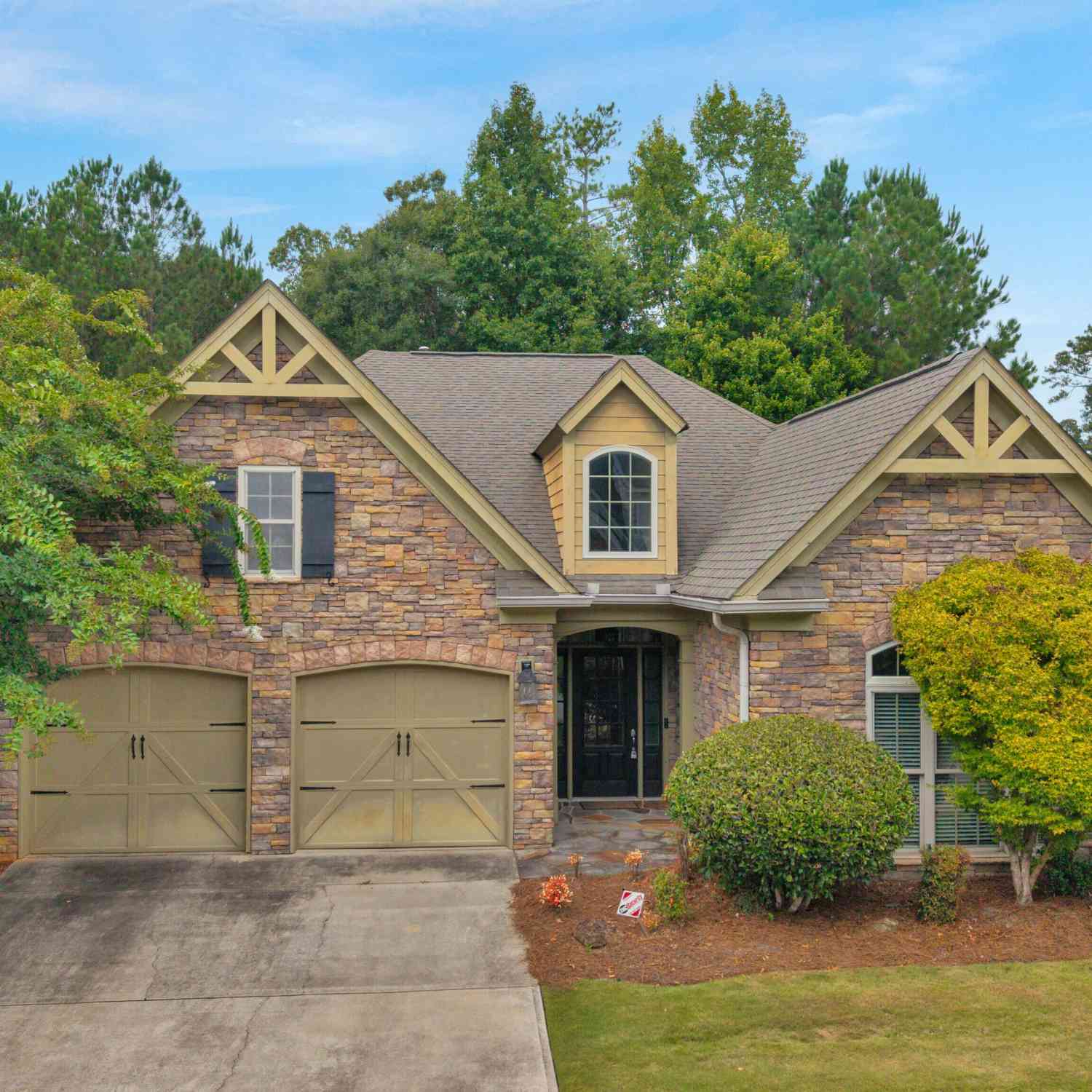 Homes For Sale - 1136 Pebble Creek Lane<br/> Locust Grove, GA 30248