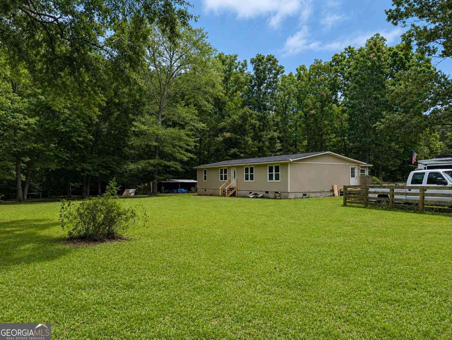 Homes For Sale - 139 Shady Brook Lane<br/> Barnesville, GA 30204