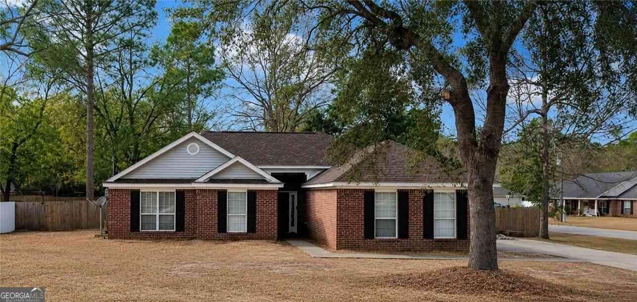Homes For Sale - 55 Alex Drive<br/> Ellabell, GA 31308