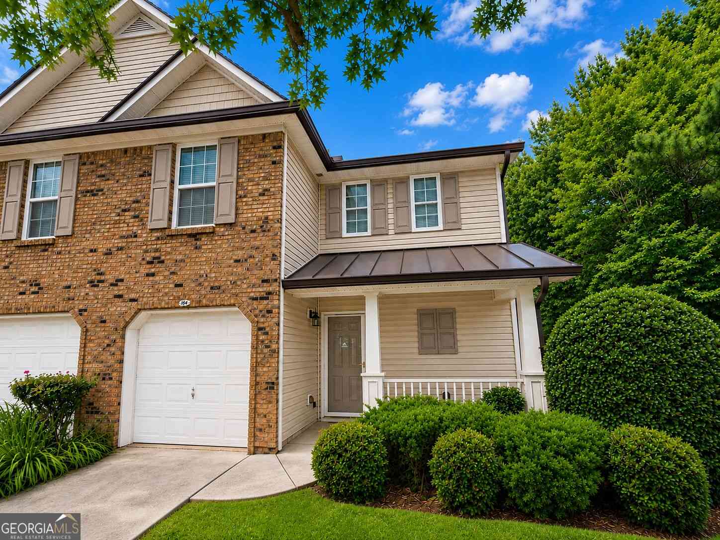 Townhouse For Sale - 184 Darby's Crossing Court<br/> Hiram, GA 30141