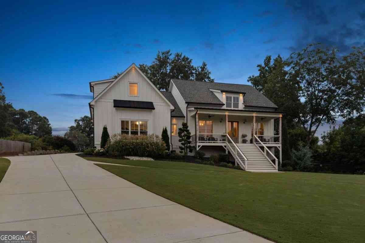 Homes For Sale - 292 Arnold Mill Road<br/> Woodstock, GA 30188