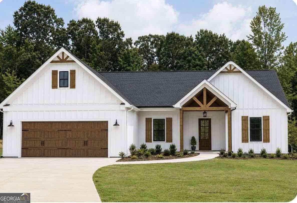 Homes For Sale - 680 Presley Farm Parkway<br/> Rockmart, GA 30153