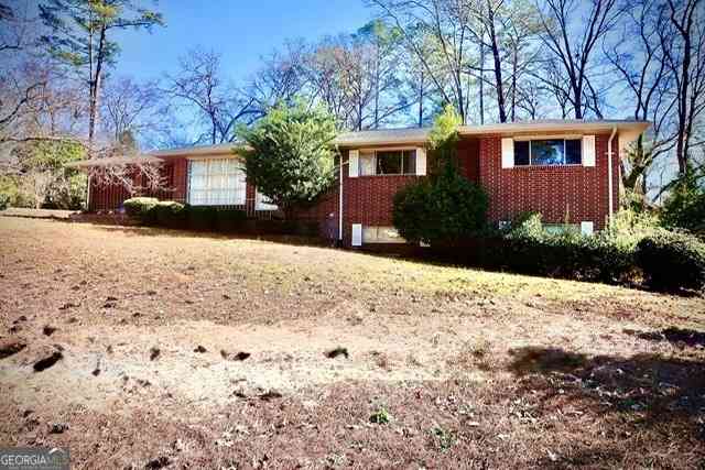 Homes For Sale - 100 Brett Avenue<br/> Warner Robins, GA 31088
