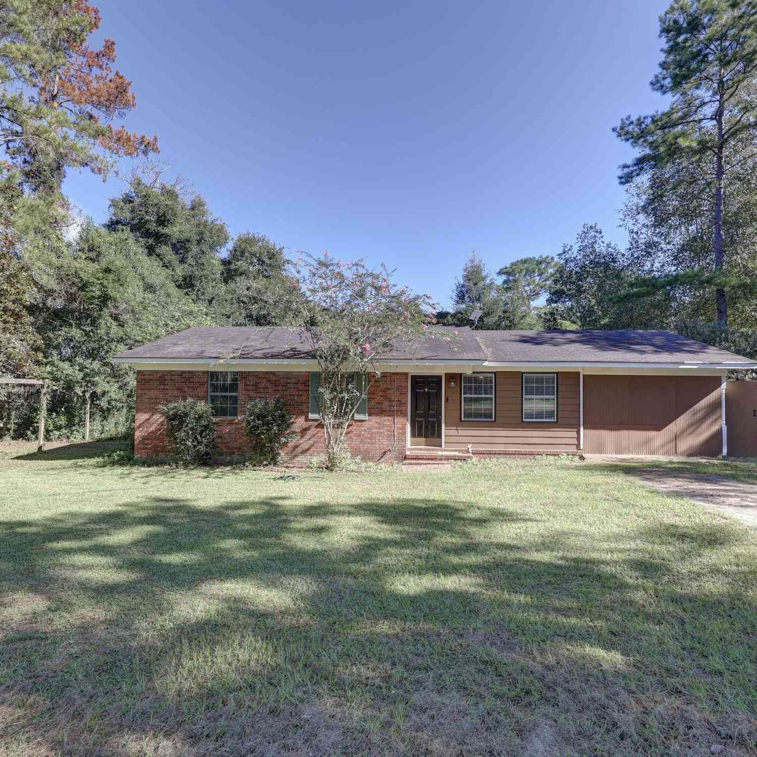 Homes For Sale - 141 Aryola<br/> Bainbridge, GA 39817