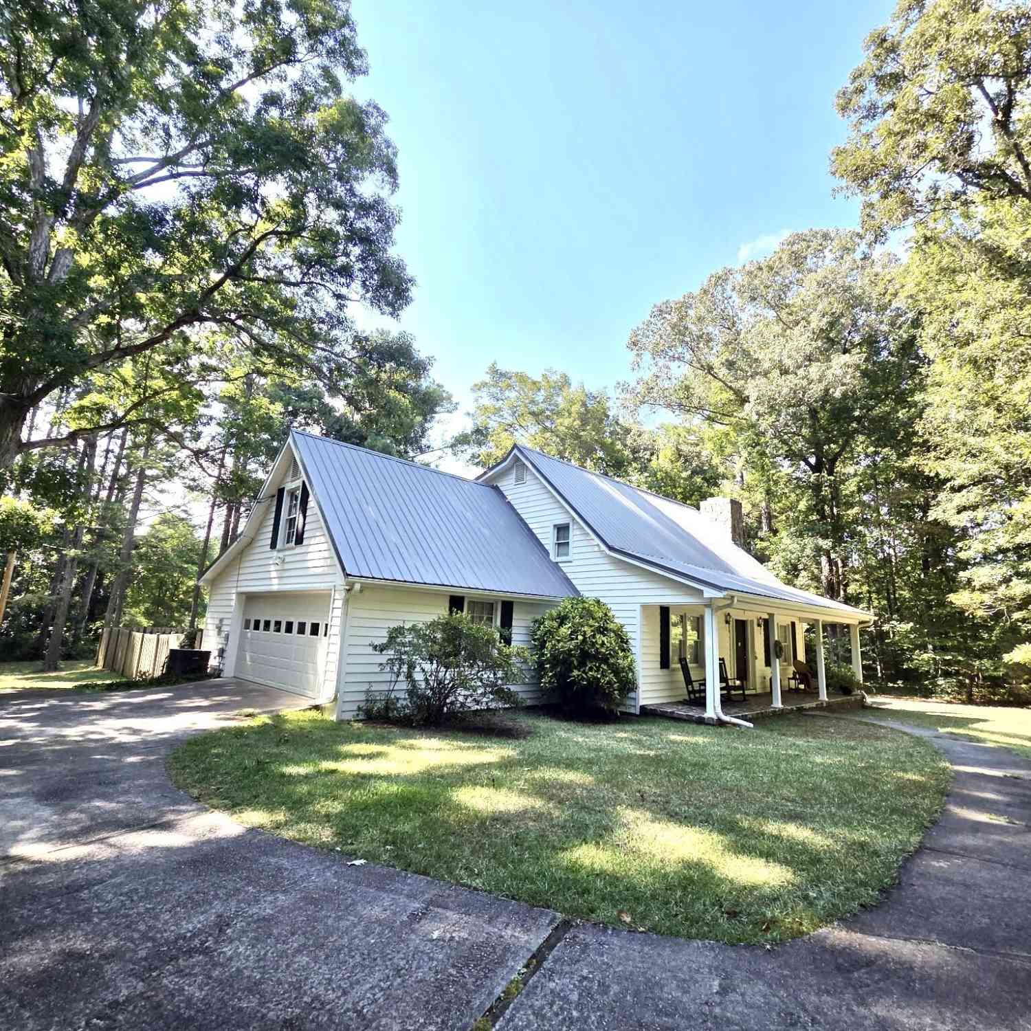 Homes For Sale - 8 Rover Rd<br/> Williamson, GA 30292