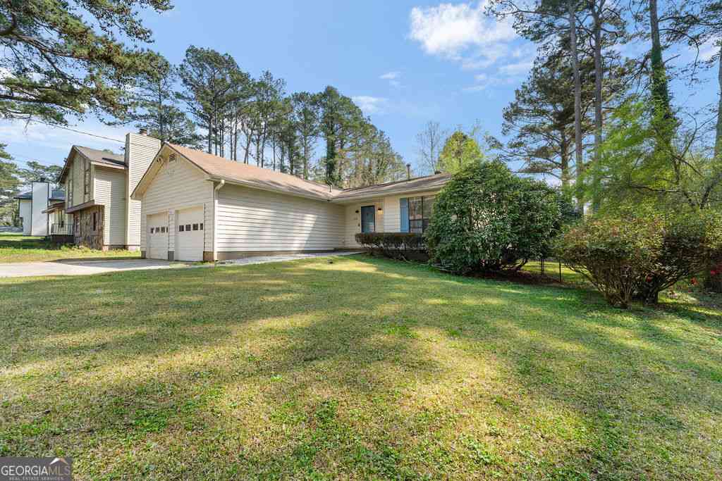 Homes For Sale - 528 Raintree Drive<br/> Clayton County, Jonesboro, GA 30238