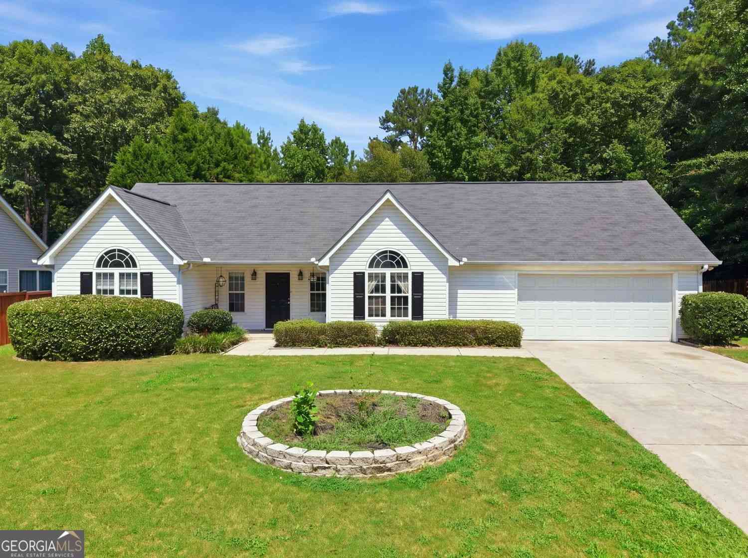 Homes For Sale - 540 Windermere Drive<br/> Loganville, GA 30052