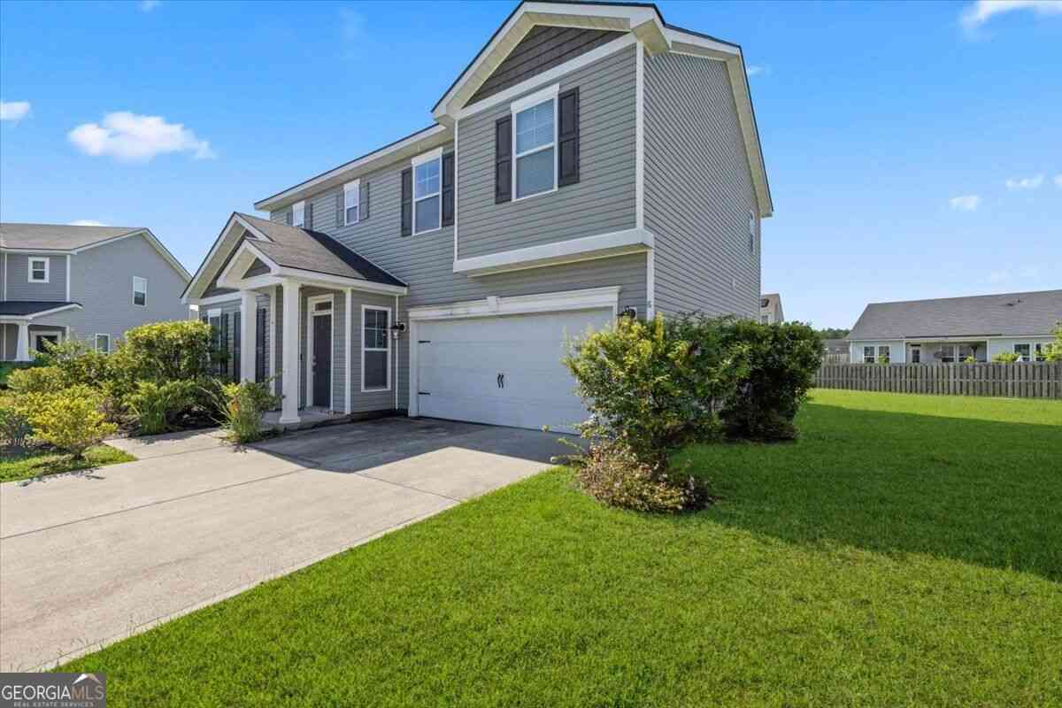 Homes For Sale - 8 Chimney Court<br/> Savannah, GA 31407