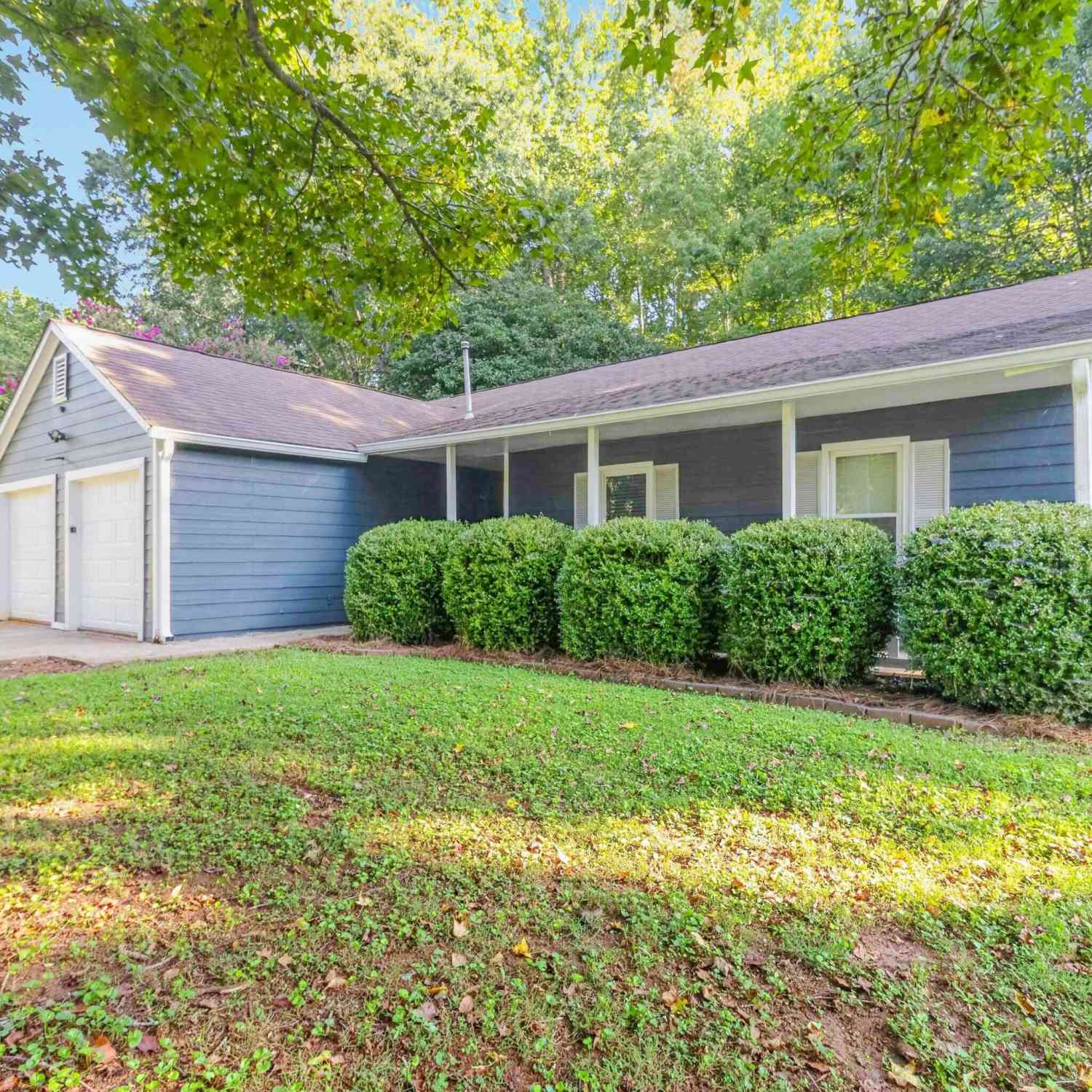 Homes For Sale - 3820 Forsythia Way<br/> Douglasville, GA 30135