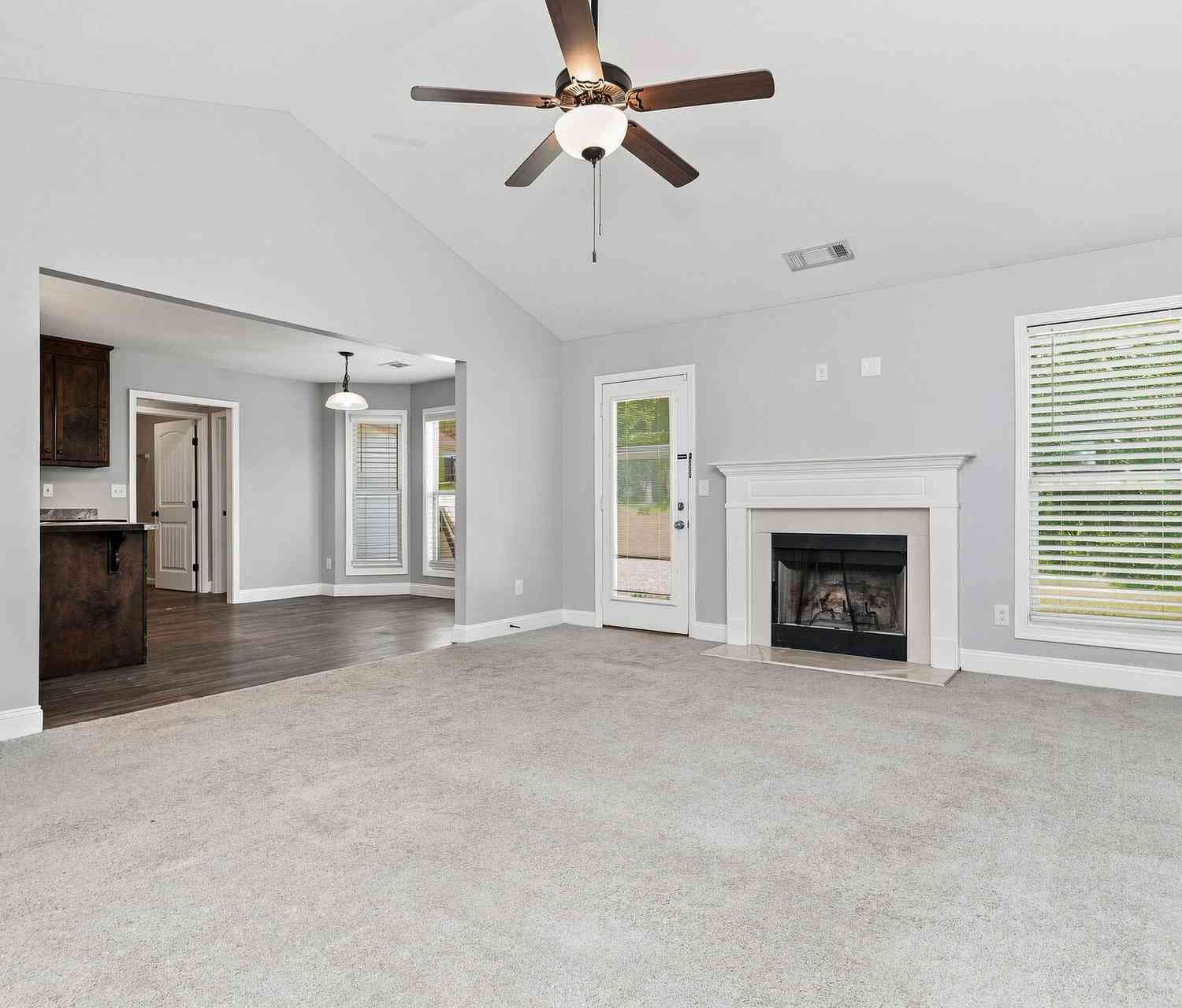 Homes For Sale - 610 Stag Run Drive<br/> Mansfield, GA 30055