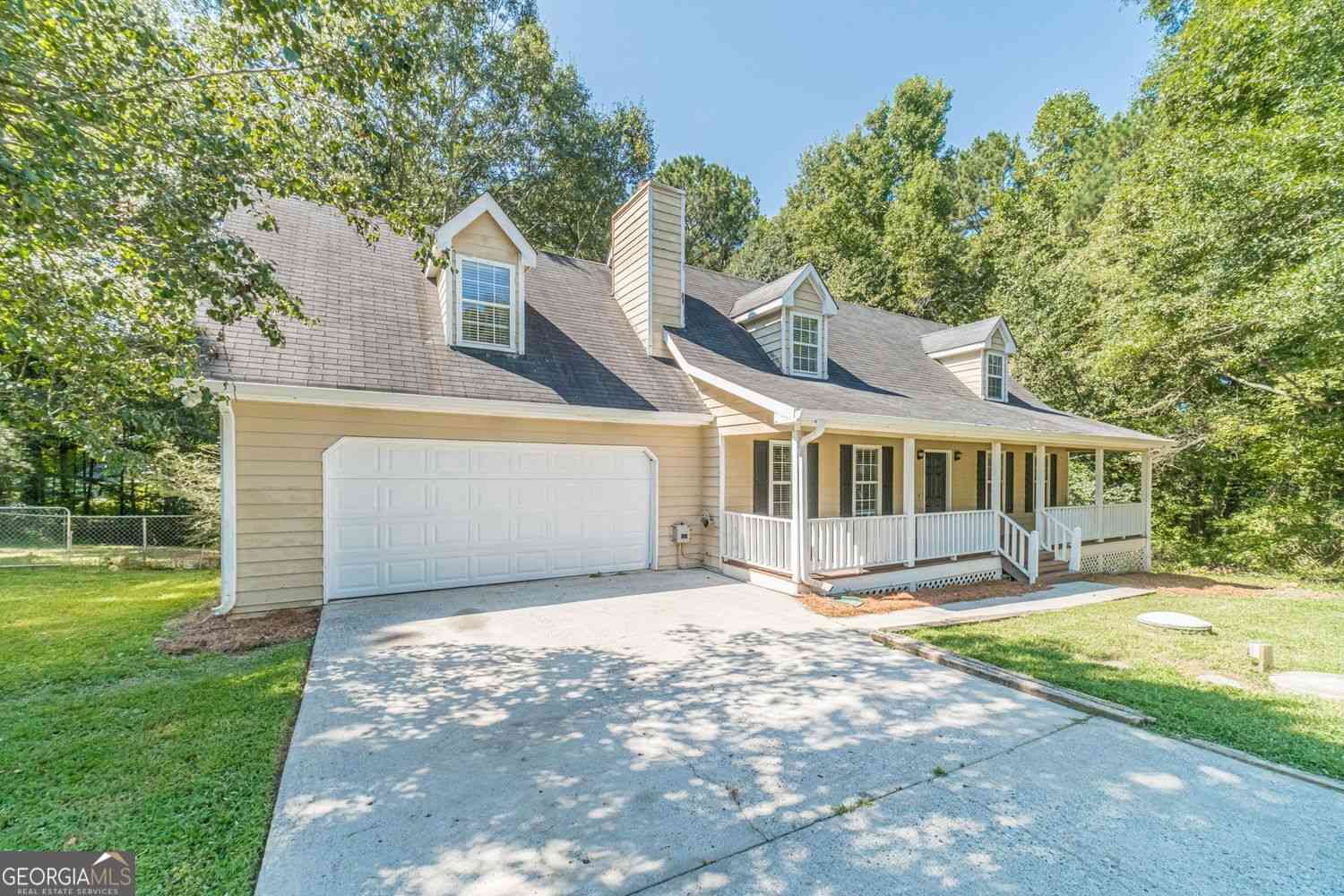 Homes For Sale - 222 Deer Walk Drive<br/> Winder, GA 30680