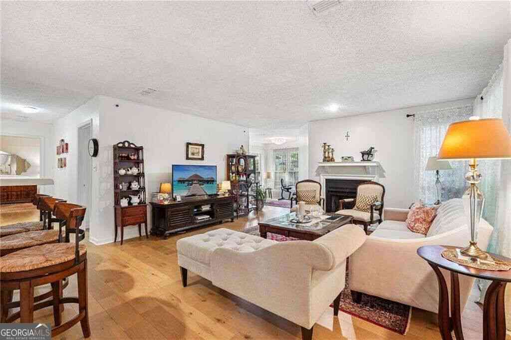 Condo For Sale - 403 Mill Pond Court SE<br/> Smyrna, GA 30082
